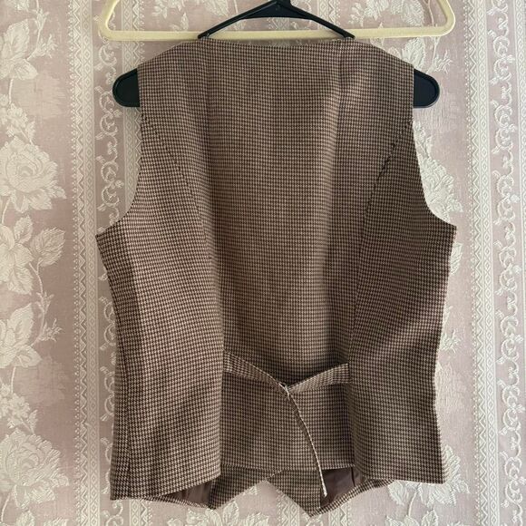 Belle Poque Women's Brown and Tan Vest - Picture 4 of 8